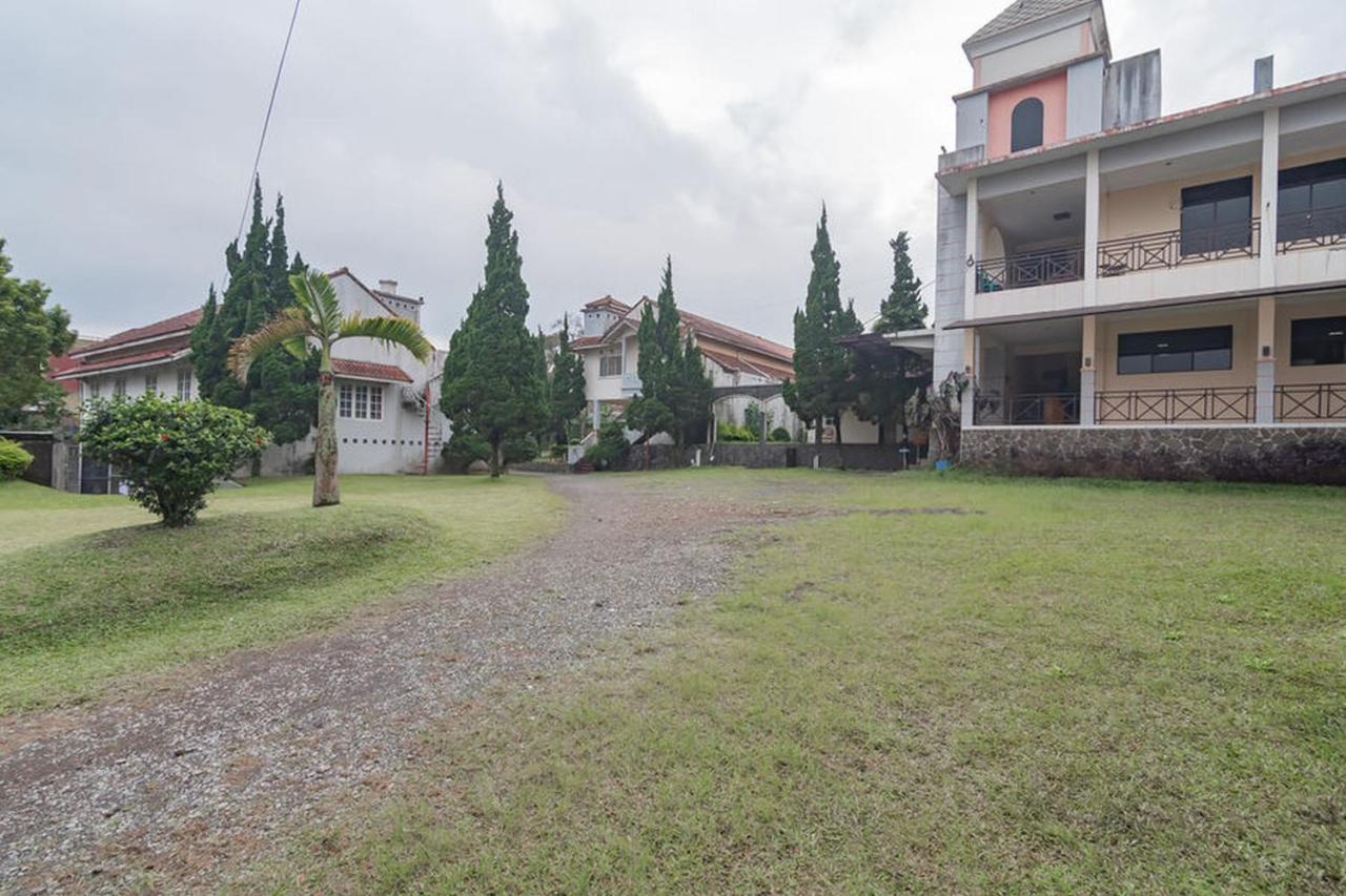 Hotel Puspa Sari Redpartner Ciater Exterior photo