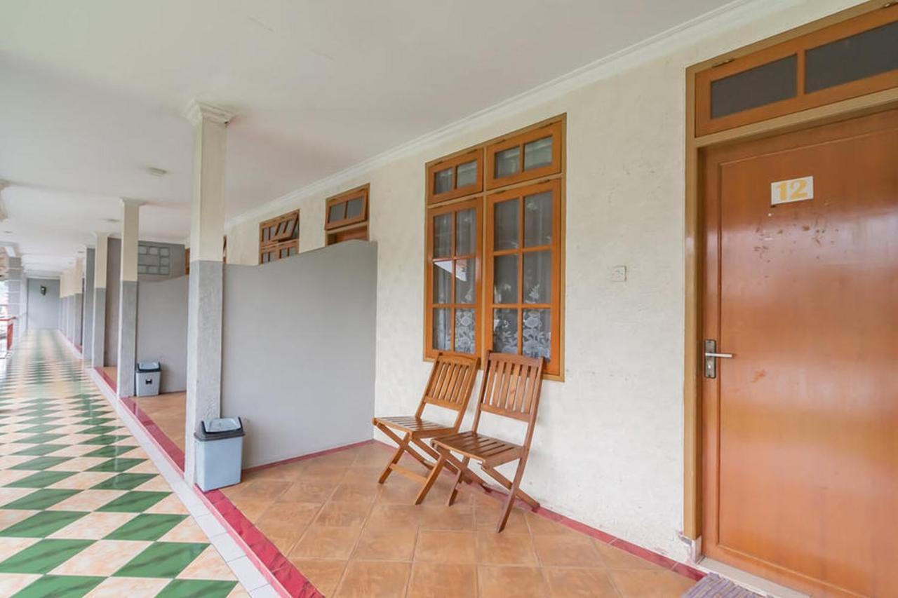 Hotel Puspa Sari Redpartner Ciater Exterior photo