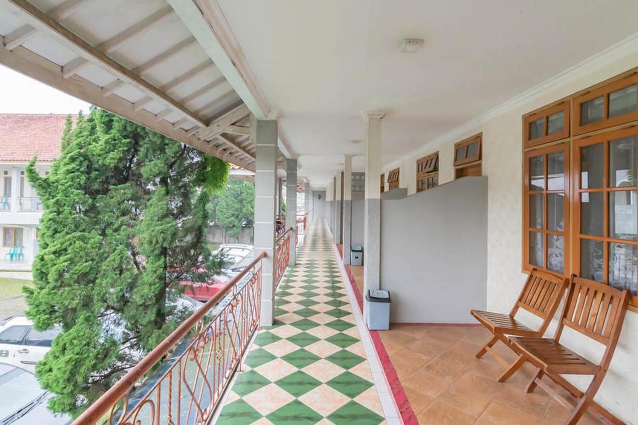 Hotel Puspa Sari Redpartner Ciater Exterior photo