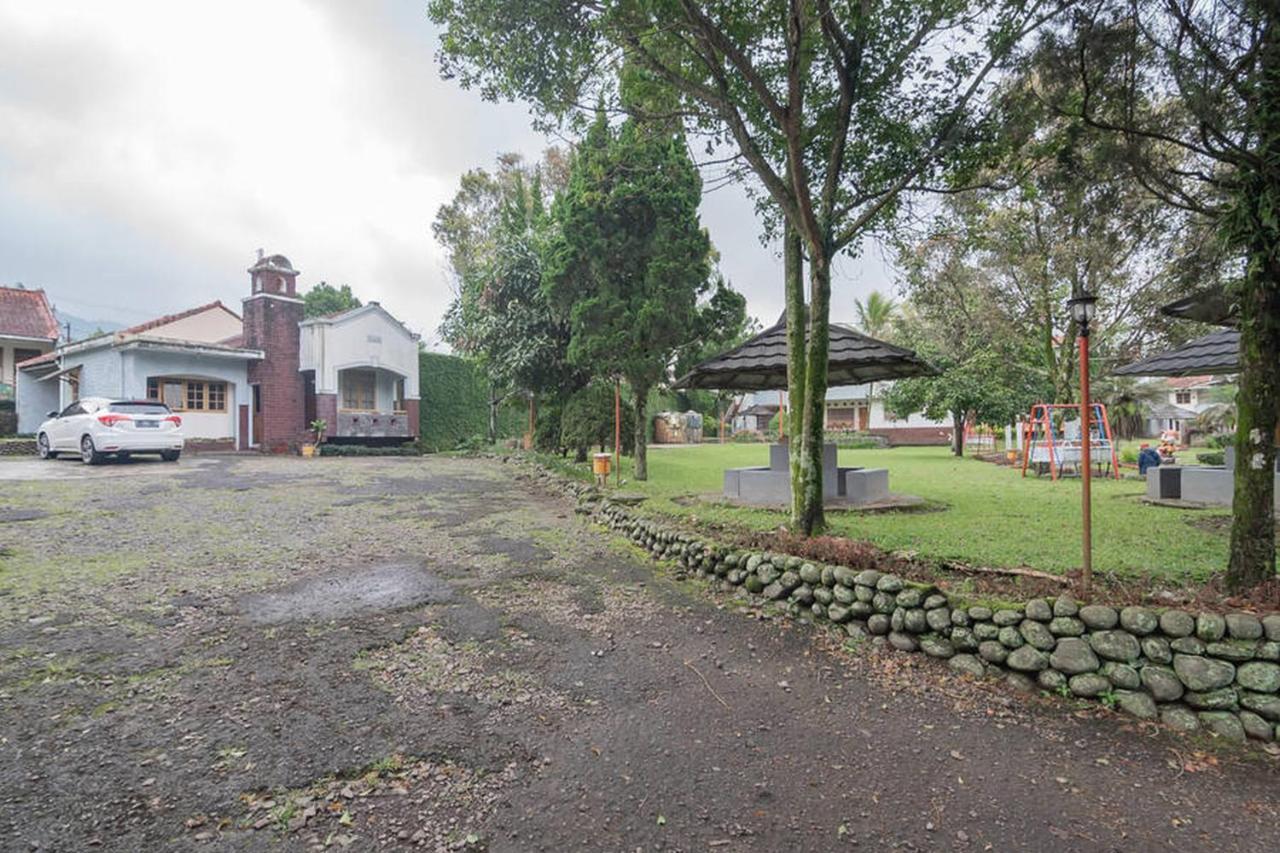 Hotel Puspa Sari Redpartner Ciater Exterior photo