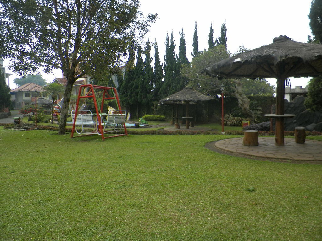 Hotel Puspa Sari Redpartner Ciater Exterior photo