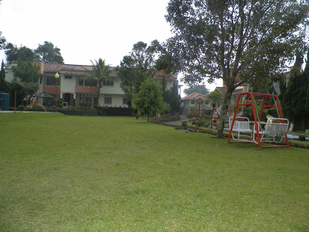 Hotel Puspa Sari Redpartner Ciater Exterior photo