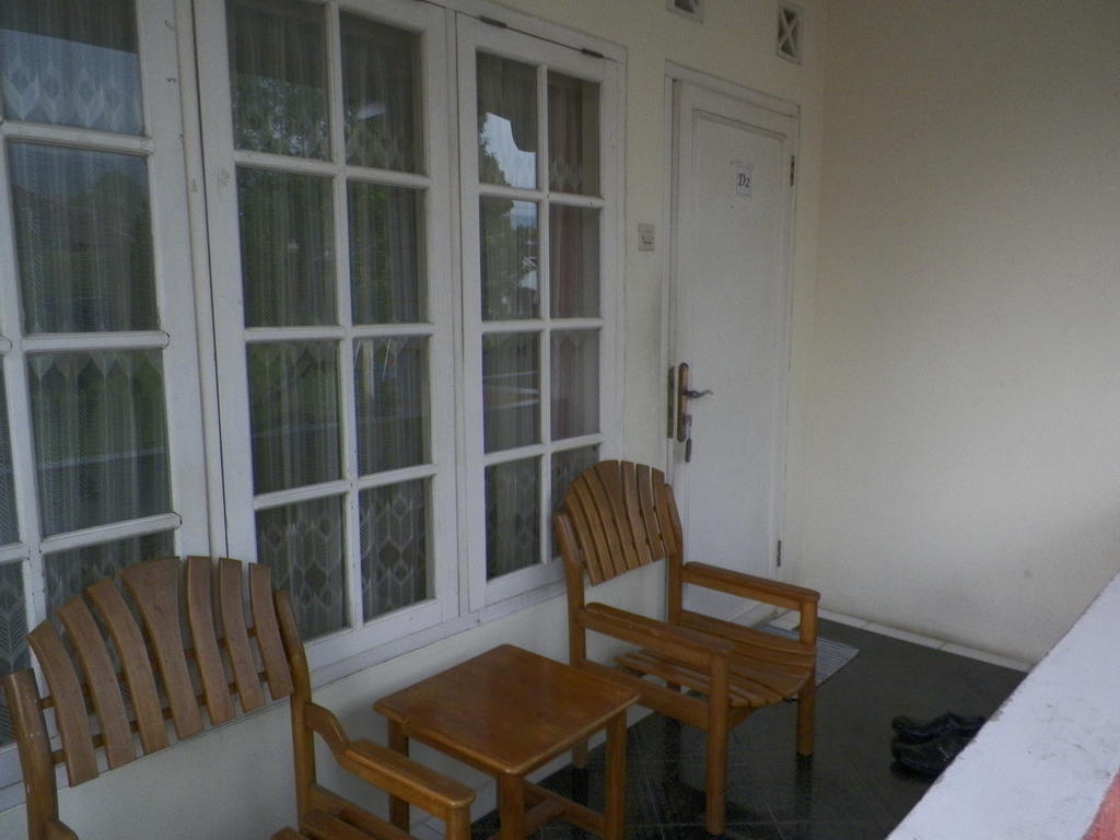 Hotel Puspa Sari Redpartner Ciater Room photo