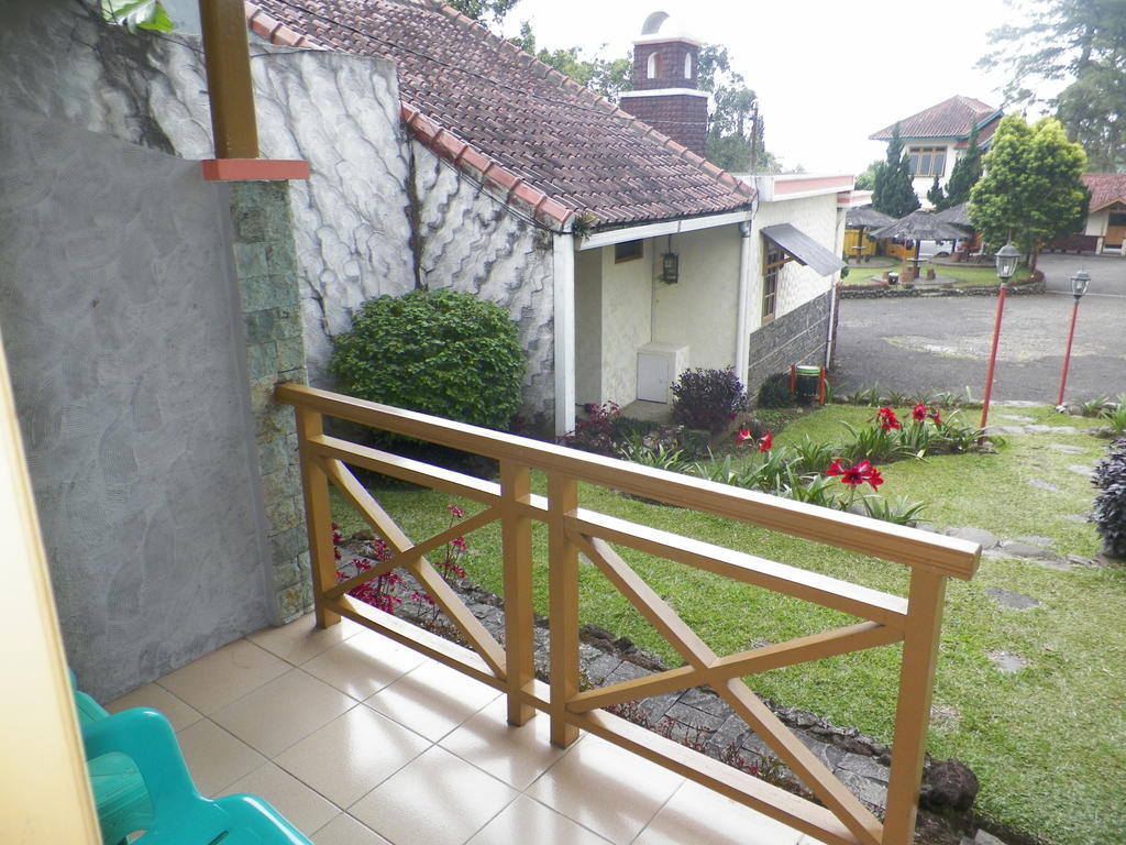 Hotel Puspa Sari Redpartner Ciater Room photo